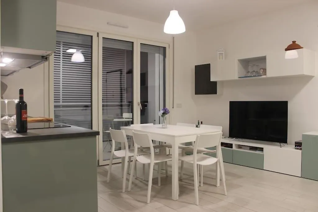 Luxury 3 Bedroom Apartment 100 Mq Next To Rho Fiera And San Siro Milán Italia